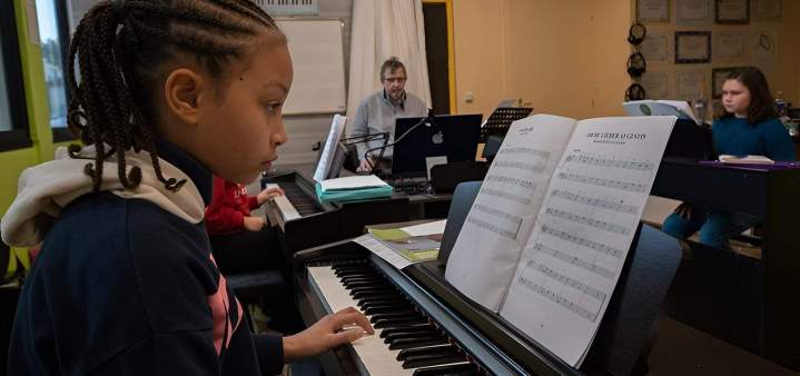 Piano apprentissage partition enfant Chartres